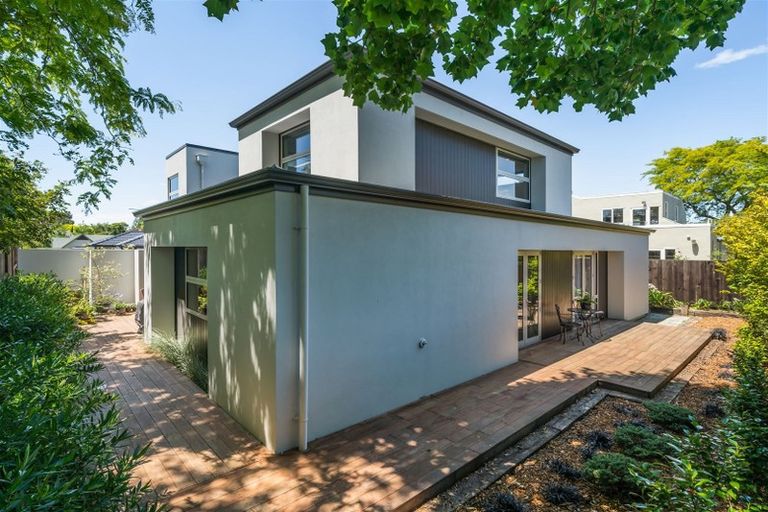 Photo of property in 180a Victoria Avenue, Hokowhitu, Palmerston North, 4410