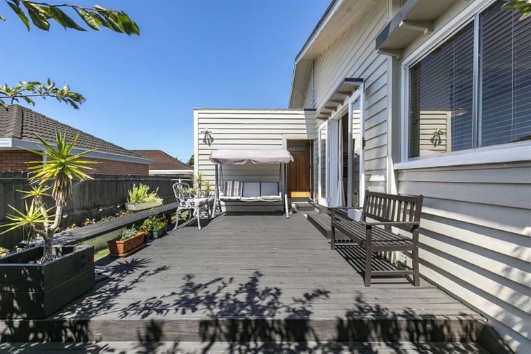 Photo of property in 2/12 Paton Avenue, Papatoetoe, Auckland, 2025