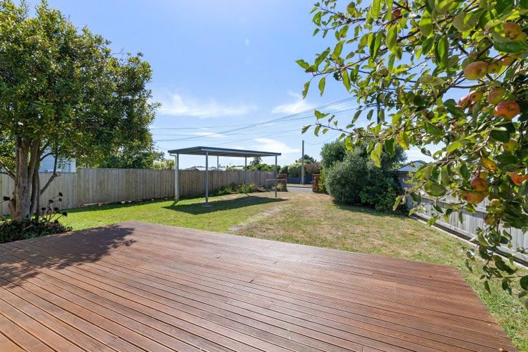 Photo of property in 39 Kiharoa Street, Otaki Beach, Otaki, 5512