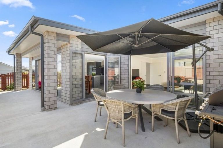 Photo of property in 78 Penetaka Heights, Pyes Pa, Tauranga, 3112