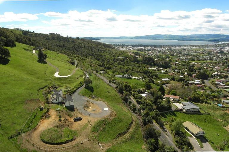 Photo of property in 72 Mountain Road, Western Heights, Rotorua, 3015