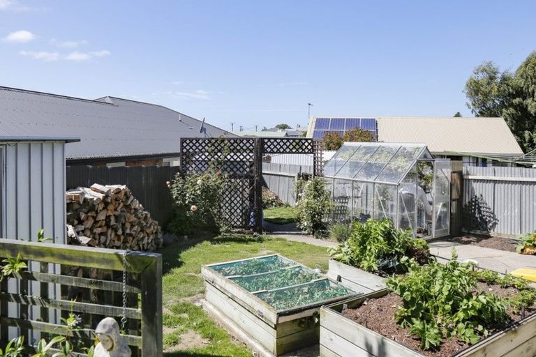 Photo of property in 1 Weston Road, Holmes Hill, Oamaru, 9401