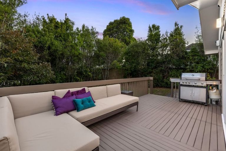 Photo of property in 6 Spinella Drive, Bayview, Auckland, 0629