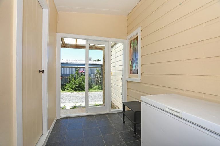 Photo of property in 16 Punga Street, Tangimoana, 4822