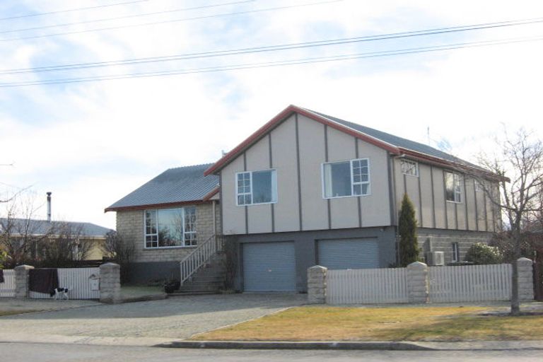 Photo of property in 35 John Street, Ranfurly, 9332