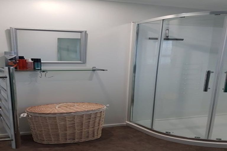 Photo of property in 32 Whitworth Road, Utuhina, Rotorua, 3015