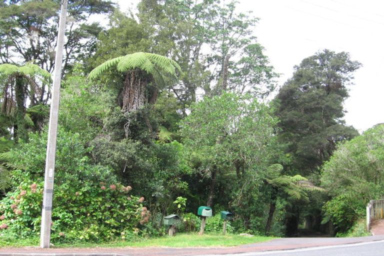 Photo of property in 39 Wood Bay Road, Titirangi, Auckland, 0604
