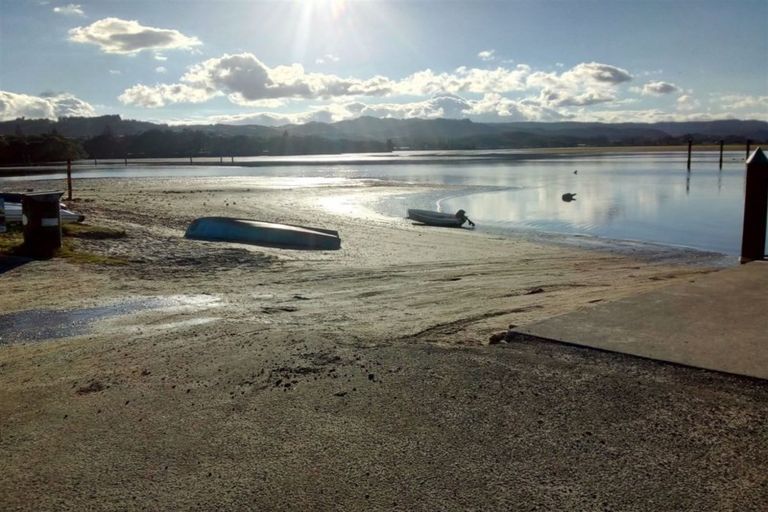 Photo of property in 403a Beach Road, Whangamata, 3620