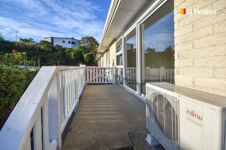 Photo of property in 13a Greenacres Street, Macandrew Bay, Dunedin, 9014
