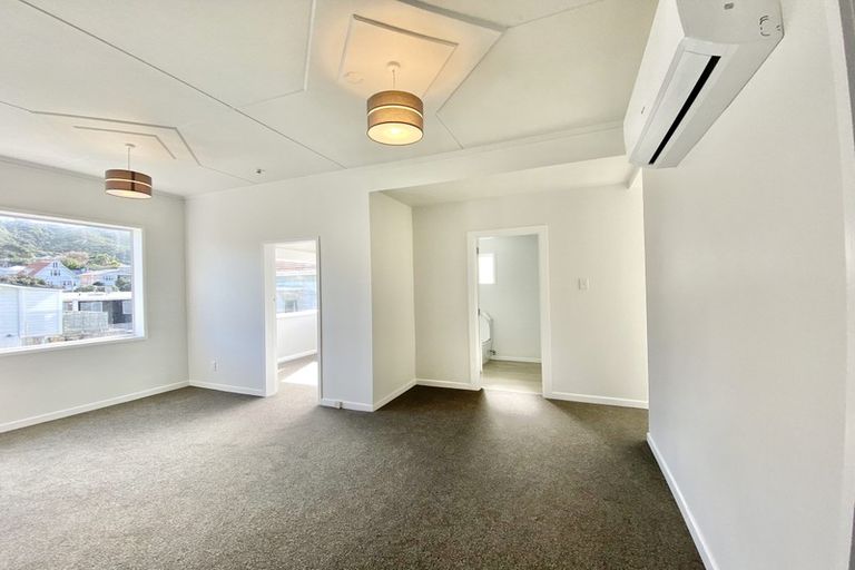 Photo of property in 18 Tamar Street, Island Bay, Wellington, 6023