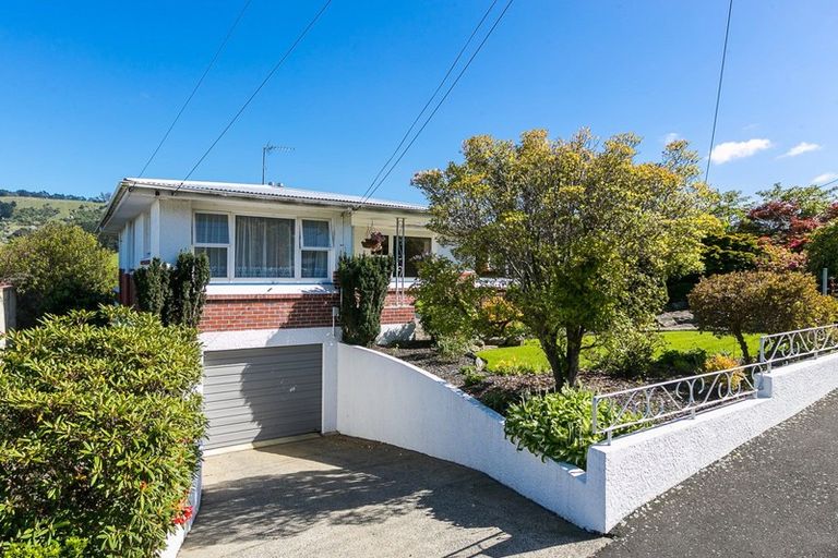 Photo of property in 35 Hocken Street, Kenmure, Dunedin, 9011