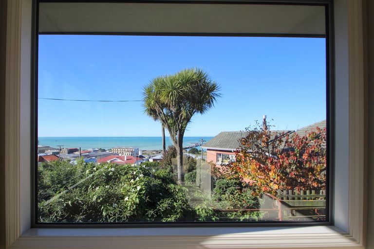 Photo of property in 38 Wharfe Street, South Hill, Oamaru, 9400