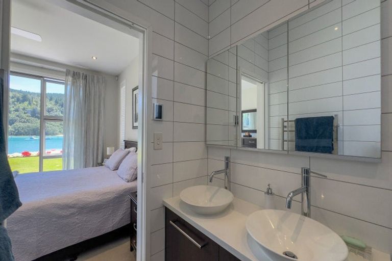 Photo of property in 207a Beach Road, Whangamata, 3620