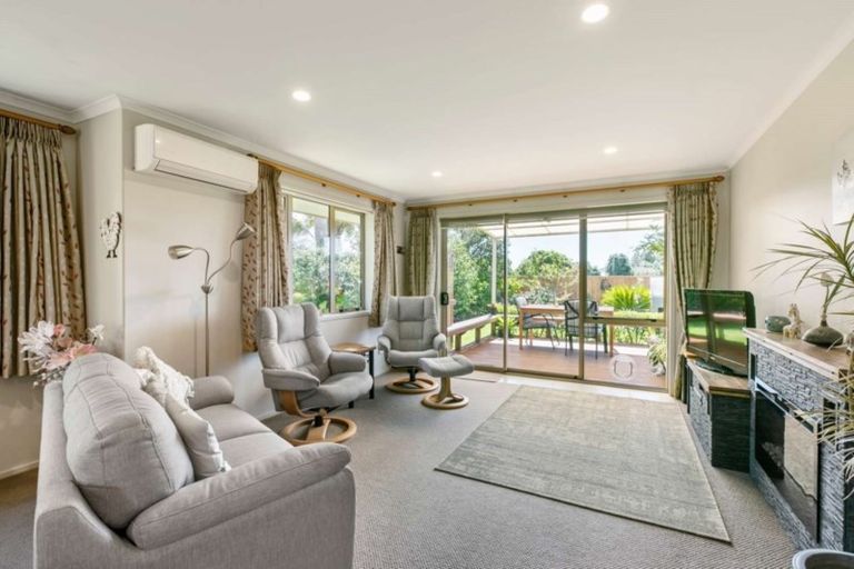 Photo of property in 56 Carrington Drive, Papamoa Beach, Papamoa, 3118