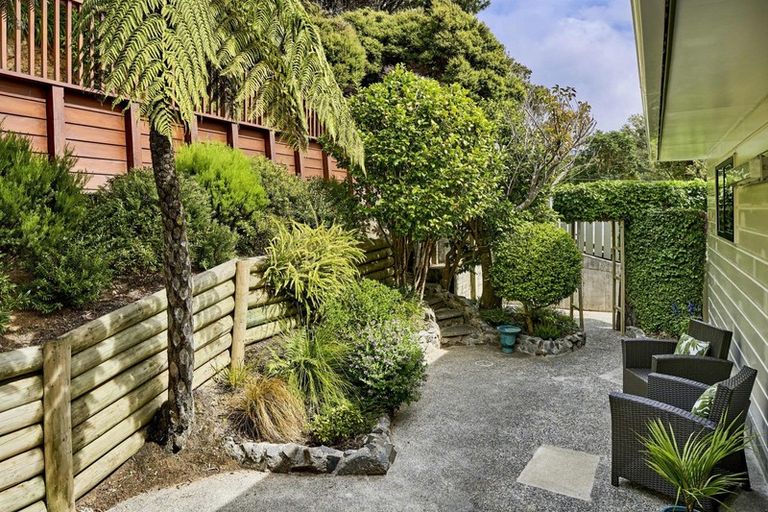 Photo of property in 18 Bosun Terrace, Whitby, Porirua, 5024