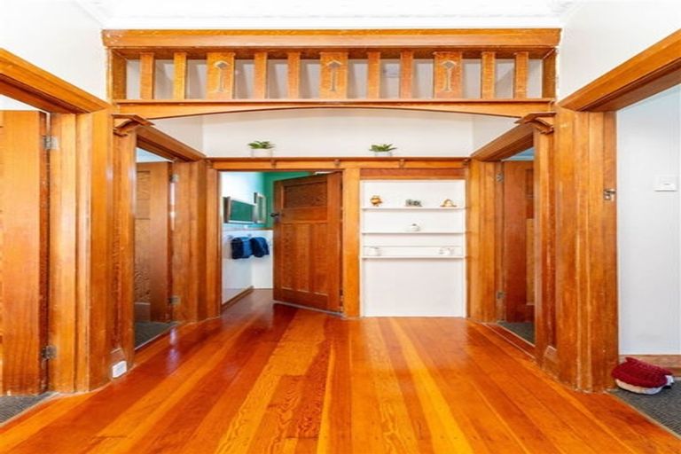 Photo of property in 129 Glen Road, The Glen, Dunedin, 9011