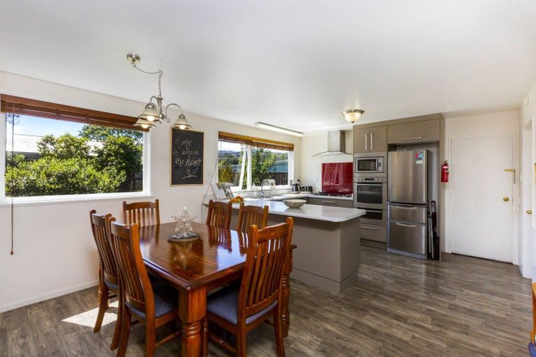 Photo of property in 11 Benzie Avenue, Wallaceville, Upper Hutt, 5018