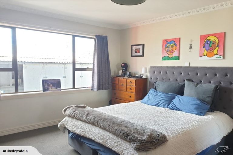 Photo of property in 247 Wainoni Road, Avondale, Christchurch, 8061