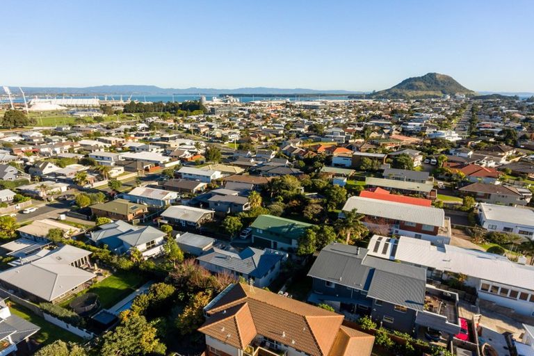 Photo of property in 49d Valley Road, Mount Maunganui, 3116