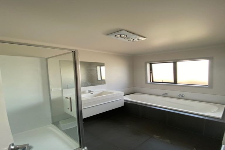 Photo of property in 19 Teatree Close, Huntington, Hamilton, 3210