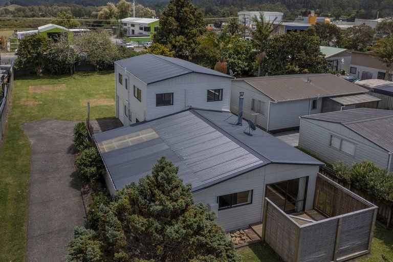 Photo of property in 3 Moewai Park Road, Whitianga, 3510