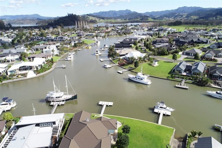 Photo of property in 22 Aquila Drive, Whitianga, 3510