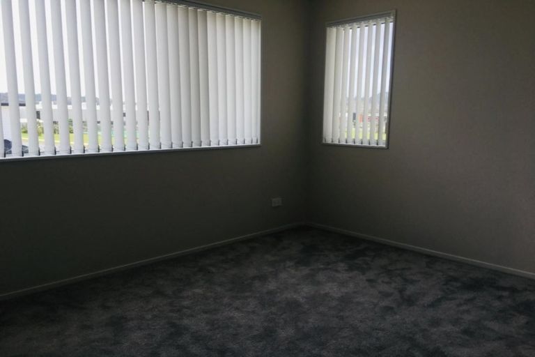 Photo of property in 75 Rosewell Crescent, Flat Bush, Auckland, 2019