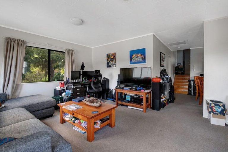 Photo of property in 2/25 Philson Terrace, Browns Bay, Auckland, 0630