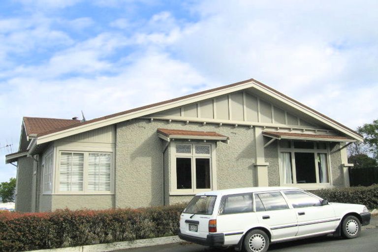 Photo of property in 12 Havelock Road, Hospital Hill, Napier, 4110