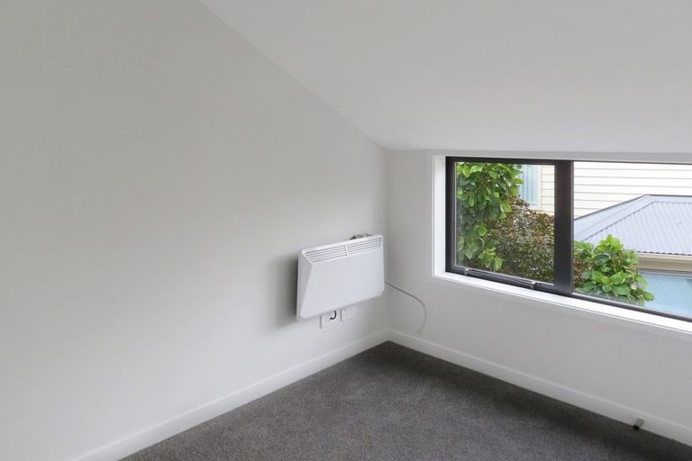 Photo of property in 90b Cambridge Terrace, Waterloo, Lower Hutt, 5011