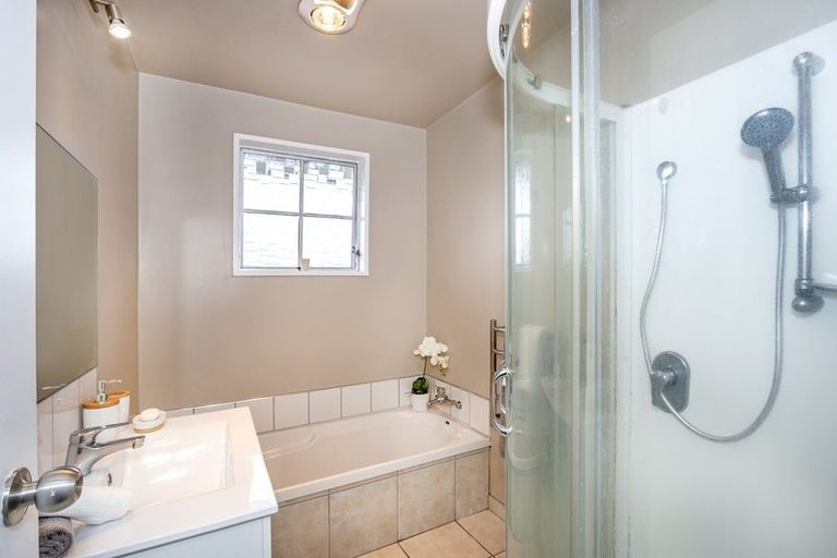 Photo of property in 71 Denise Crescent, Hornby, Christchurch, 8042