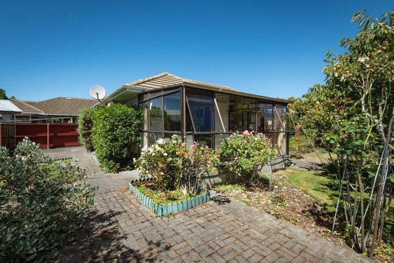 Photo of property in 7 Kingston Place, Bishopdale, Christchurch, 8053