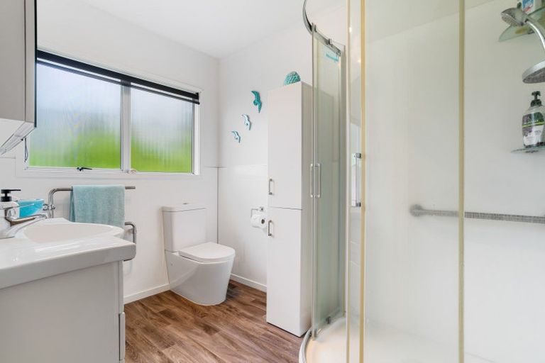 Photo of property in 115 Chevron Crescent, Whangamata, 3620