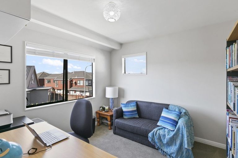 Photo of property in 38b Kaikoura Street, Maupuia, Wellington, 6022