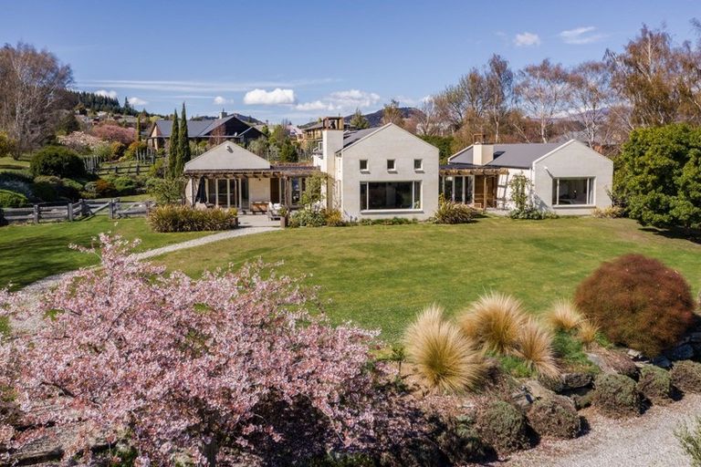 Photo of property in 239b Beacon Point Road, Wanaka, 9305