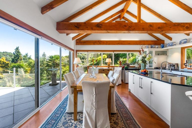 Photo of property in 8 Prospect Street, Russell, 0202