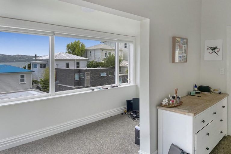 Photo of property in 2 Telford Terrace, Oriental Bay, Wellington, 6011