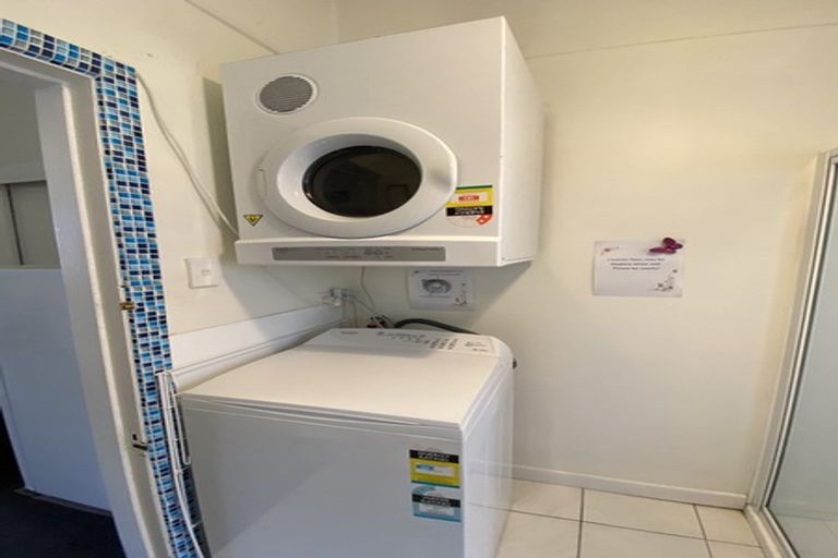 Photo of property in 156a Oriental Parade, Oriental Bay, Wellington, 6011