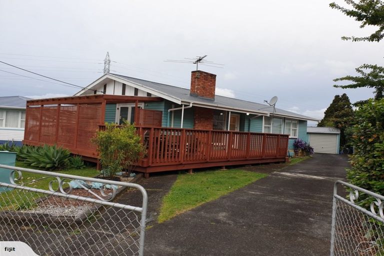 Photo of property in 9 Kiernan Place, Kelston, Auckland, 0602