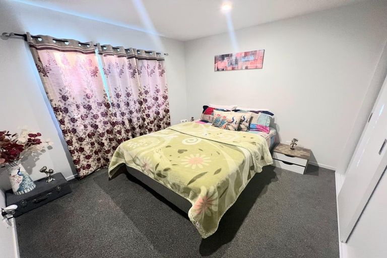 Photo of property in 41 Regiment Road, Papakura, 2110