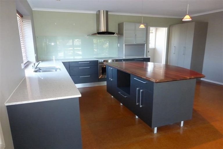 Photo of property in 7 Merle Place, Somerfield, Christchurch, 8024