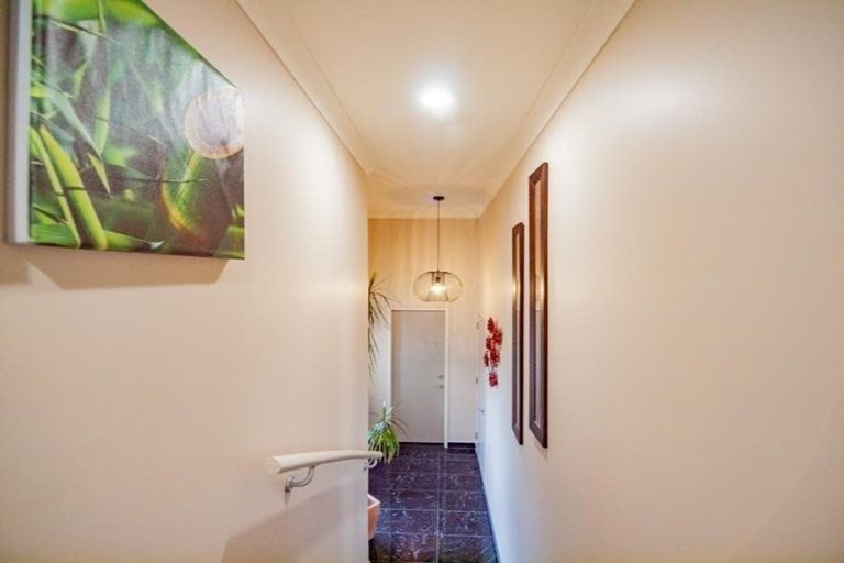 Photo of property in 50 Erlestoke Crescent, Churton Park, Wellington, 6037