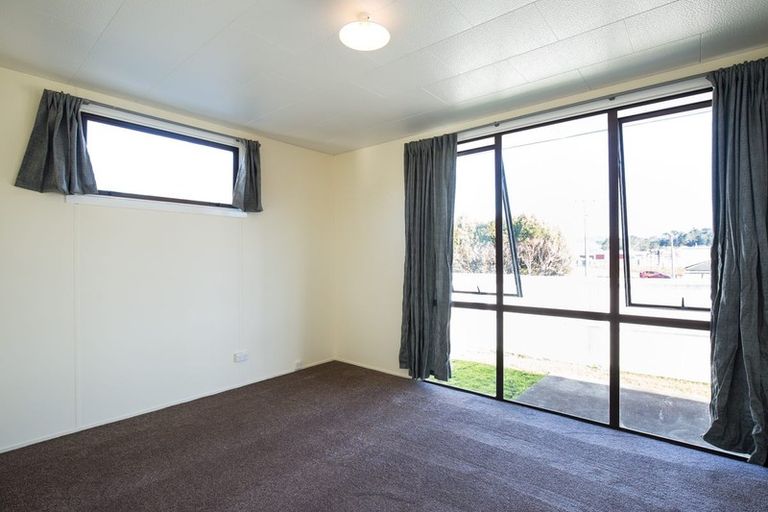 Photo of property in 96 Parrs Cross Road, Henderson, Auckland, 0612