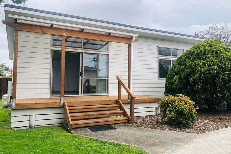 Photo of property in 41 Rathgar Road, Henderson, Auckland, 0610