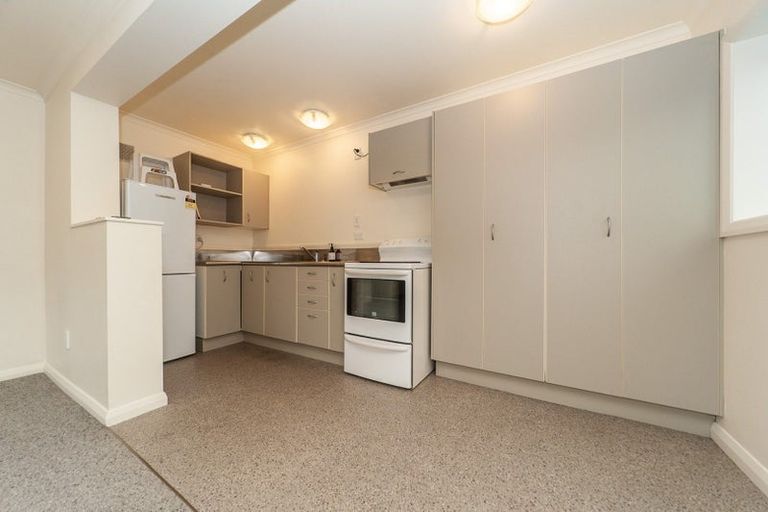 Photo of property in 6 Havelock Street, Mornington, Wellington, 6021
