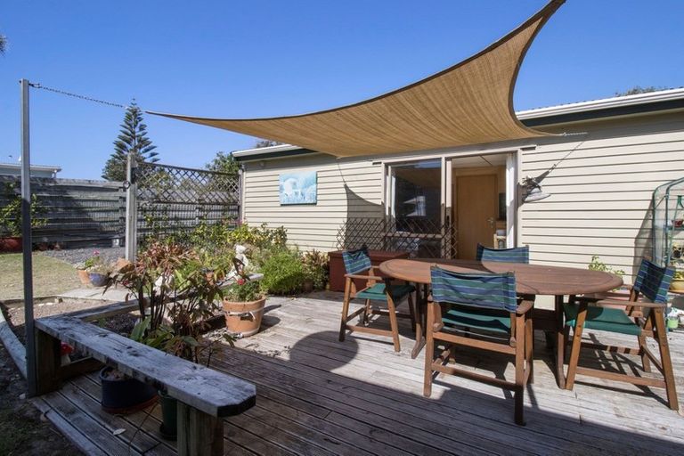 Photo of property in 292d Seaforth Road, Waihi Beach, 3611
