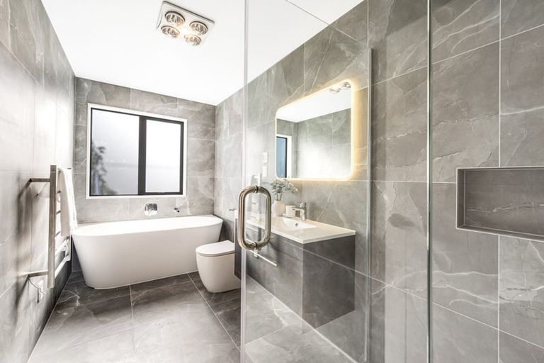 Photo of property in 35b Toroa Street, Torbay, Auckland, 0630