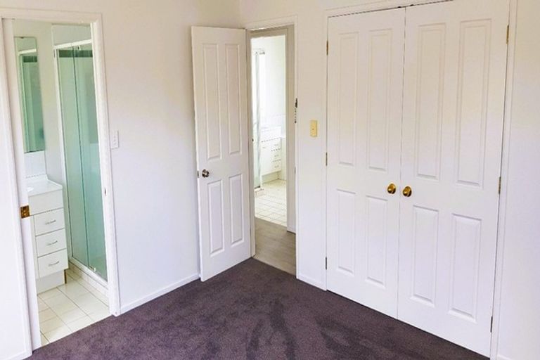 Photo of property in 8 Anton Place, Takanini, 2112