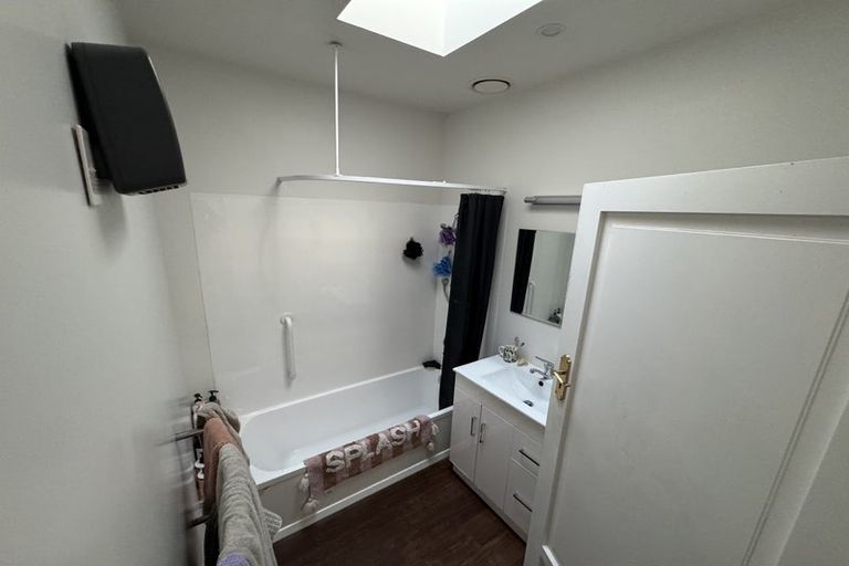 Photo of property in 991 George Street, North Dunedin, Dunedin, 9016