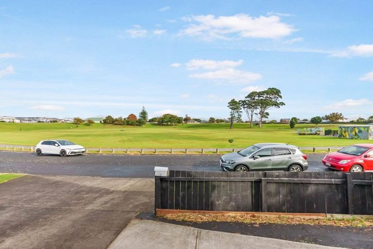 Photo of property in 4 Otago Place, Favona, Auckland, 2024